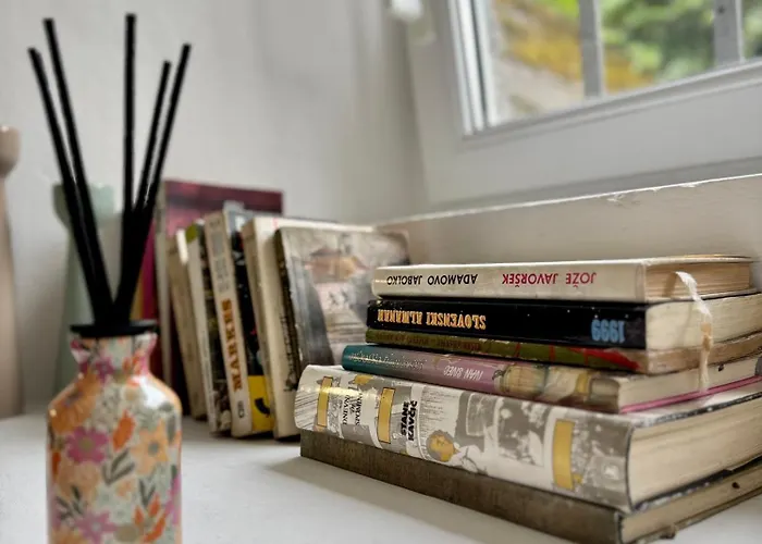 Kralj アパート *